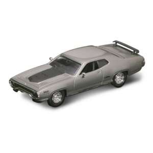  1971 Plymouth GTX 440 6 Pack Silver 143 Toys & Games