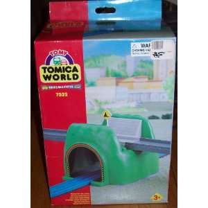  TOMICA WORLD Road & Rail System 7522 Bridge Tunnel Toys 