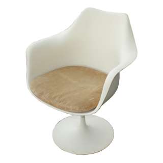 Knoll Eero Saarinen Tulip Arm Chair  