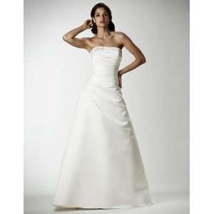   Neckline. Lace up Back and Train Length Wedding Dress/ Bridal Dresses