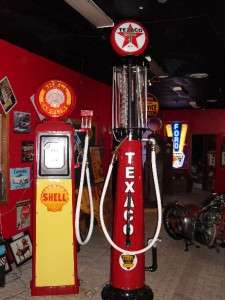 restored texaco visible gas pump globe wayne 615  
