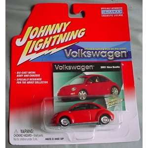  Johnny Lightning Volkswagen 2001 New Beetle RED Toys 