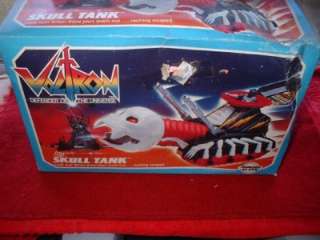 Vintage VOLTRON Action Vehicle SKULL TANK BOXED  