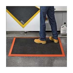 WEARWELL Heavy Duty Drainage Mats With Colored Border   Black/orange 