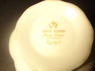 Royal Albert Valdor England bone china creamer  