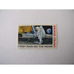 Single 1969 US Airmail Postage Stamp, First Man On The Moon, S# C76 