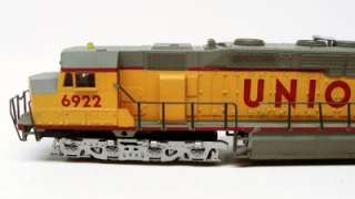 Bachmann HO Scale Union Pacific 6922 DD40 AX Diesel Locomotive Engine 