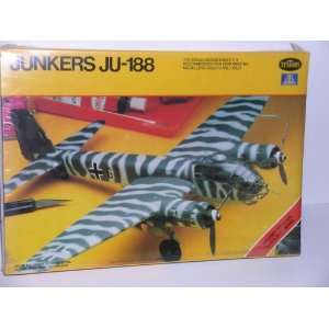  German WW II Junkers JU 188 Bomber   Plastic Model Kit 