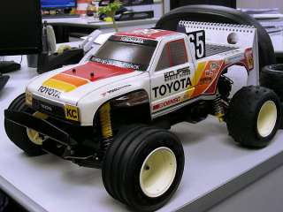   58086 1/10 Toyota Hilux Monster Racer 2WD Off Road Stadium Race Truck