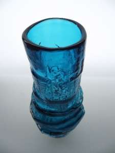   Whitefriars 9680 Geoffrey Baxter kingfisher blue hooped glass vase