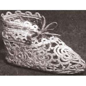 Vintage Crochet PATTERN to make   Antique Baby Shoes Booties Irish 