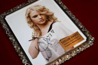 TAYLOR SWIFT Signed AUTOGRAPH, Frame, UACC, COA + 3 RARE Collectible 