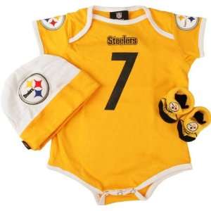   Newborn 6 9 mos. Bodysuit, Booties & Cap Pittsburgh Steelers Set