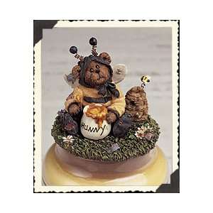  Bumble B. Bee.As Sweet As Honey 2.75 Boyds Candle 