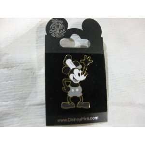  Disney Pin Steamboat Willie Toys & Games