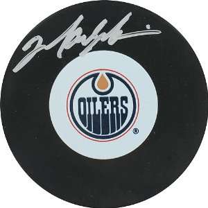  Mark Messier Oilers Signed Puck