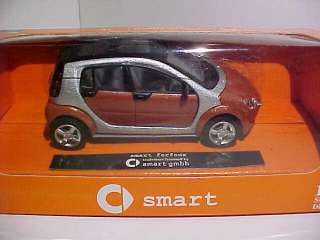 Smart ForFour For 4 New Ray Diecast 1/43  