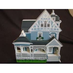  Harvard House   Shelias Victorian Collectibles   Retired 