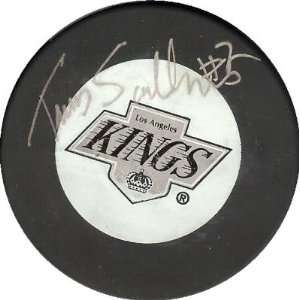  Tomas Sandstrom autographed Hockey Puck (Los Angeles Kings 