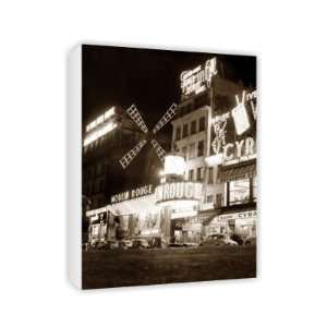  Famous cabaret nightclub The Moulin Rouge   Canvas 