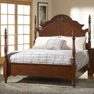    Bentley Square Poster Bed (King) by Broyhill