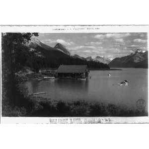  Maligne Lake,Jasper National Park,Canada,January 2,1946 