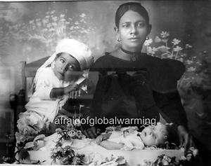 Photo 1909 Colombia. Postmortem   Spanish Mother and Dead Child  