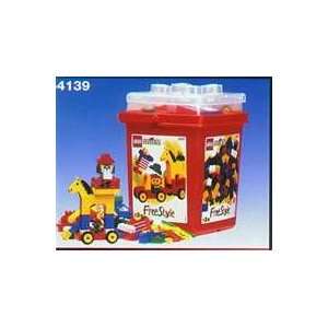  LEGO System FREE STYLE BUCKET 320 PIECES. 1997. NEW Toys & Games