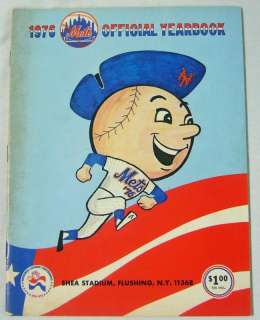 NEW YORK METS AUTHENTIC OFFICIAL 1976 PROGRAM YEARBOOK  