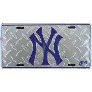 New York Yankees Diamond Emboss Auto Tag