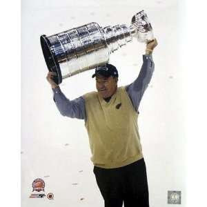  Scotty Bowman with the 2002 Stanley Cup