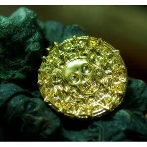  Pirates of the Caribbean Aztec Gold Coin Pendant   Yellow 