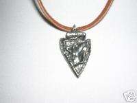 COOL WOLF ARROW HEAD SILVER PEWTER PENDANT 18 NECKLACE  