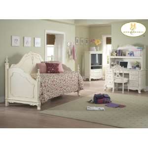  Whitewash Daybed Collection