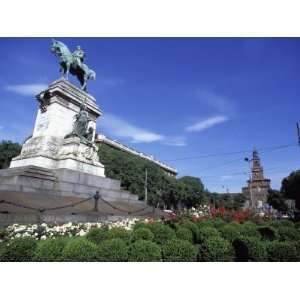  Giuseppe Garibaldi Statue, Piazza Cairoli, Milan, Lombardy 