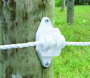 ELECTRIC HORSE FENCE CLAW INSULATORS FOR WOOD POSTS  