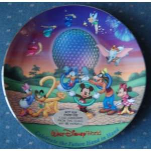   Hand in Hand Walt Disney World 2000 Collector Plate 
