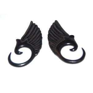   Black Horn Tapered Hangers   Gathered Wings 8g 