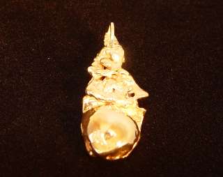 10K Yellow Gold 0.15CT Diamond Man made Nugget Pendant   11.81 Grams 