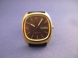 OMEGA QUAD SIGNED VINTAGE STRIPED DIAL MEGAQUARTZ   