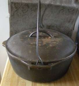 VTG Cast Iron Dutch Oven 10 1/4 Domed Lid Wire Handle # 8 USA  