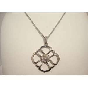  Necklace with Clover Style Pendant in White Gold 